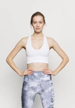 FREE PEOPLE Free Throw Crop - Sport-Bh Met Light Support - White