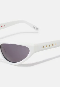 Marni Mavericks Ghost Unisex - Zonnebril - White 9 Marni Mavericks Ghost Unisex - Zonnebril - White -Kleding Discount Winkel 13632b62ff0a436b9caa578501408f54