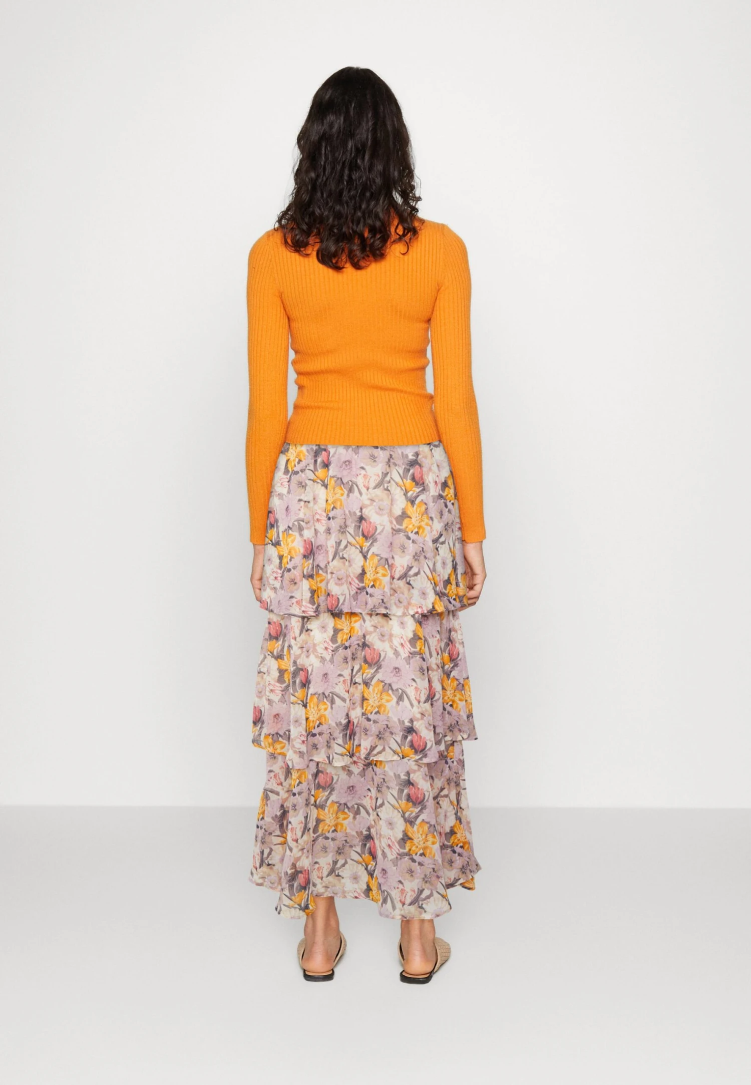 Kaffe Sorita Skirt - Maxirok - Beige/Pink/Orange 3 Kaffe Sorita Skirt - Maxirok - Beige/Pink/Orange - Afbeelding 3