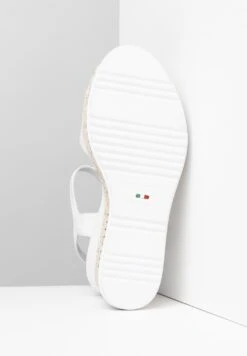 NeroGiardini Sandalen Met Sleehak - Bianco -Kleding Discount Winkel 1acdc71e5bbd4324b3719b8d28d73d06
