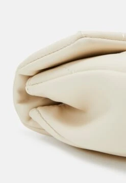Even&Odd Clutch - Offwhite -Kleding Discount Winkel 31f8a620c1ab4a9bbbb0a6ae490e0d3e