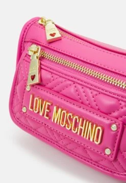 LOVE MOSCHINO Love Quilted Bag Crossbody - Handtas - Fuxia -Kleding Discount Winkel 32f5dcdbf086407a85a740134eb367bf