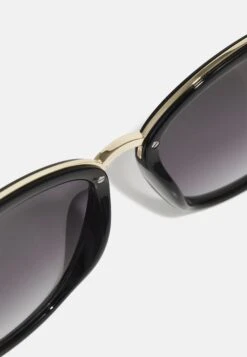 QUAY AUSTRALIA Honey - Zonnebril - Black/Smoke -Kleding Discount Winkel 366a0e93fcb94605ae35ec80c2c0f6e0