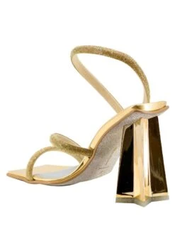 Chiara Ferragni Sandalen - Gold -Kleding Discount Winkel 38f96e78fc954f8cb50a2128984a415f