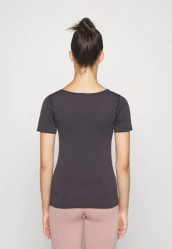 Lululemon Ebb To Street Short Sleeve - T-Shirt Basic - Black 9 Lululemon Ebb To Street Short Sleeve - T-Shirt Basic - Black -Kleding Discount Winkel 3a2a90f0acc34ebc867c24d512bef388