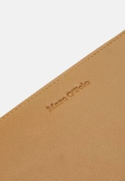 Marc O'Polo Mod Finija - Portemonnee - True Camel -Kleding Discount Winkel 3a511b66c5f9456b9e3e5af77e80a14a