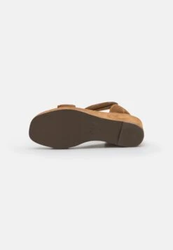 Billi Bi Sandalen Met Plateauzool - Brown -Kleding Discount Winkel 3aeca5d6723c406dbd57c61c7f545dab