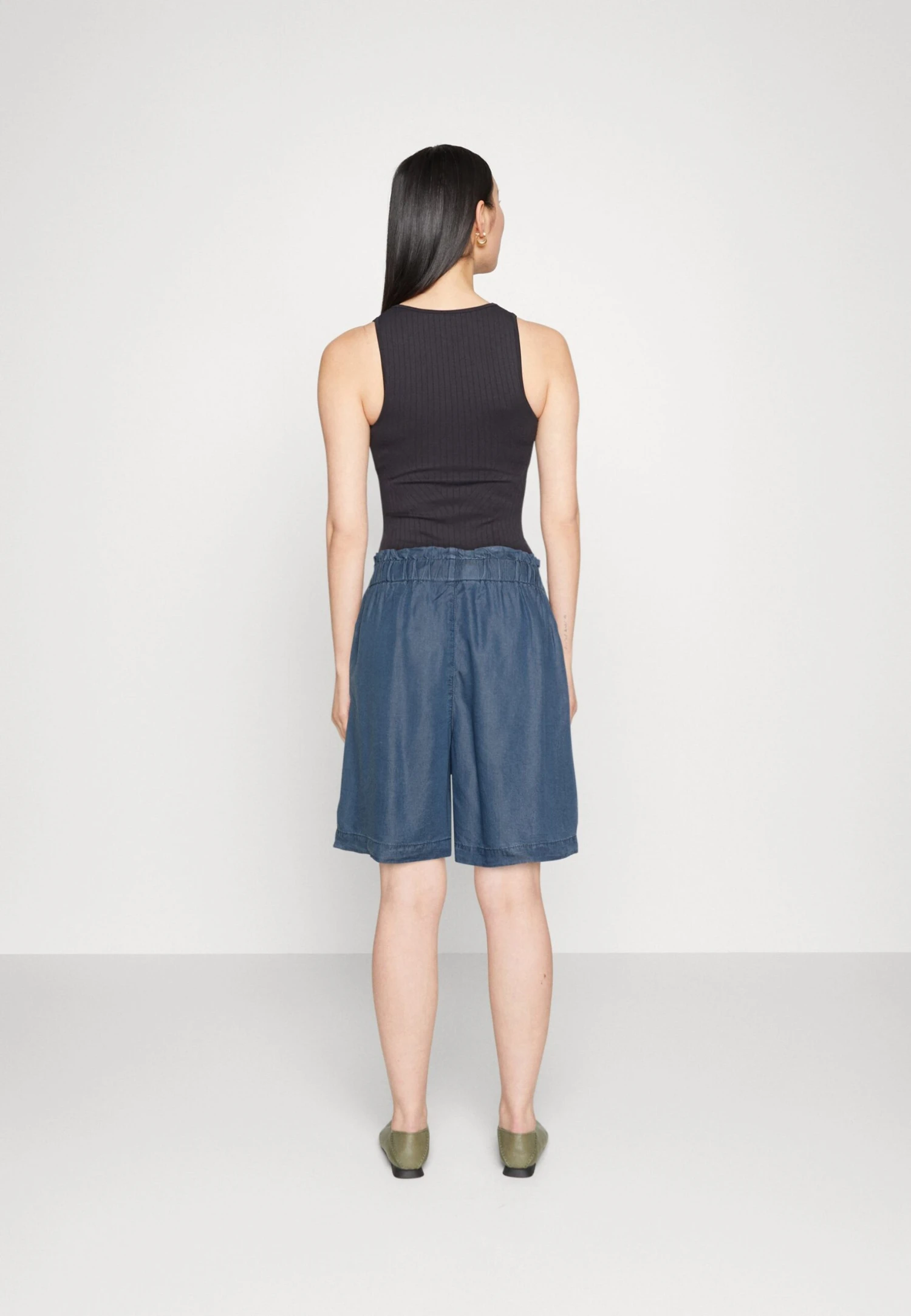 Lsuellen - Shorts - Medium Blue 3 Lsuellen - Shorts - Medium Blue - Afbeelding 3