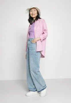 SAMSØE SAMSØE Shelly - Relaxed Fit Jeans - Light Heritage 9 SAMSØE SAMSØE Shelly - Relaxed Fit Jeans - Light Heritage -Kleding Discount Winkel 41a924fd0d3e4c57a37978aefa49a8e6