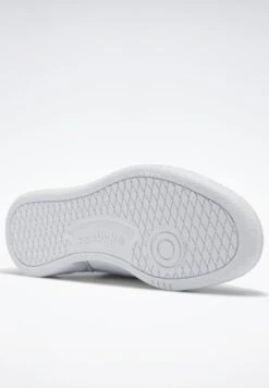 Reebok Classic Club C Mid Ii Unisex - Sneakers Laag - Ftwr White/Ftwr White/Glen Green 15 Reebok Classic Club C Mid Ii Unisex - Sneakers Laag - Ftwr White/Ftwr White/Glen Green -Kleding Discount Winkel 43a444bda5e747f4a5ab33b32017f222