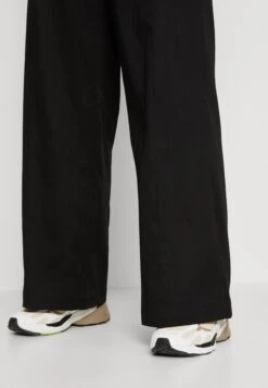 Loose Pants- Broek - Black Jet -Kleding Discount Winkel 54aa61210c9d45e5ae1ee0f271b21484