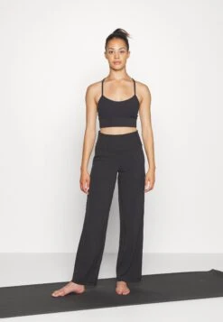 Lululemon Flow Y Longline *Nulu - Sport-Bh Met Light Support - Black -Kleding Discount Winkel 5a4156467a93472b9efefc1a16318450