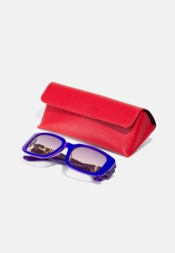 Guess Zonnebril - Shiny Violet/Gradient Violet -Kleding Discount Winkel 5a4296cf30454c2bb07f273fa1865478