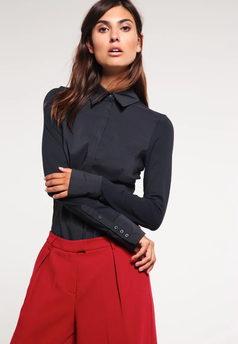 Xani - Overhemdblouse - Navy 1 Xani - Overhemdblouse - Navy