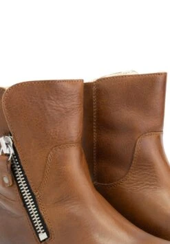 Snowboots- Cognac 16 Snowboots- Cognac -Kleding Discount Winkel 6b474d2f780245ecaca939720a605d80