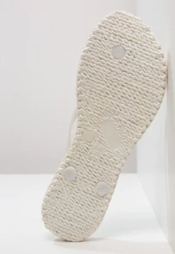 ILSE JACOBSEN Cheerful - Teenslippers - Creme -Kleding Discount Winkel 7a9aee145325491ba59a3d7a418dfe9a