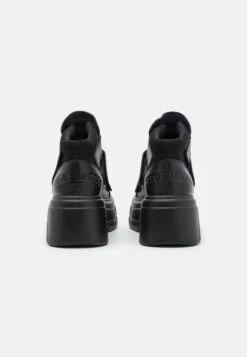 Steve Madden Trimmers - Sneakers Hoog - Black -Kleding Discount Winkel 7aebe800ba9f48e09785964fd2d4dc45