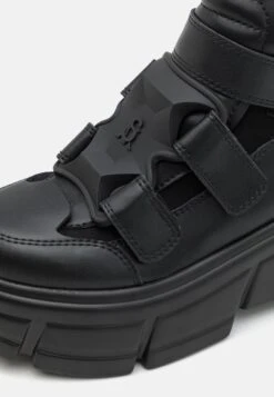 Steve Madden Trimmers - Sneakers Hoog - Black -Kleding Discount Winkel 7eaed5cff0ea43438c0e4484cc41dbf7