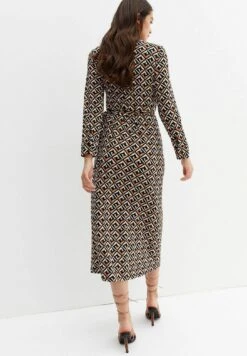 New Look Geometric Collared Long Sleeve Midi Wrap- Jurk - Brown Pattern -Kleding Discount Winkel 7fe914cfe3c94c828789adc5ffcee1f5