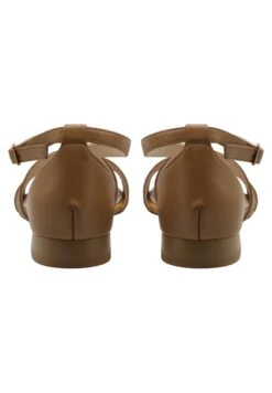 Usha Vernole - Sandalen - Beige -Kleding Discount Winkel 82031ccb78aa47348a2715fc11425614