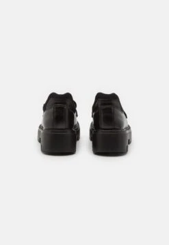 N°21 Loafers - Instappers - Black -Kleding Discount Winkel 82db0eedc1b045d1a2adfe6ad9d27f34