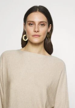Culture Annemarie Batwing - Trui - Warm Sand Melange -Kleding Discount Winkel 8ac1f834619240bda1e16d79b52d5013