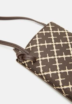 By Malene Birger Ivy Phone - Telefoonhoesje - Warm Brown 8 By Malene Birger Ivy Phone - Telefoonhoesje - Warm Brown -Kleding Discount Winkel 8b925f2e3b044f0c982c97f97c4aa594
