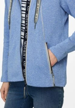 Fleecejas - Cloud Blue -Kleding Discount Winkel 94fc5480e9694786bb3cb5ebf3fe9d2a