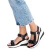 Xti Sandalen Met Sleehak - Black
