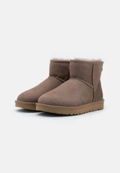 Ugg Classic Mini - Korte Laarzen - Caribou -Kleding Discount Winkel 9c65b76e6a15411b8691393e7d43c93a