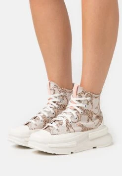 Converse Run Star Legacy - Sneakers Hoog - Beige