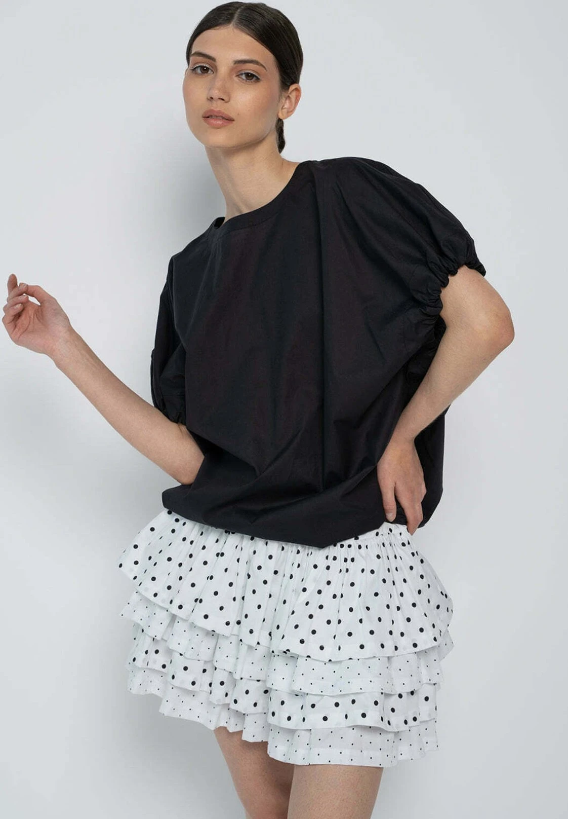 Gio - T-Shirt Basic - Black 1 Gio - T-Shirt Basic - Black