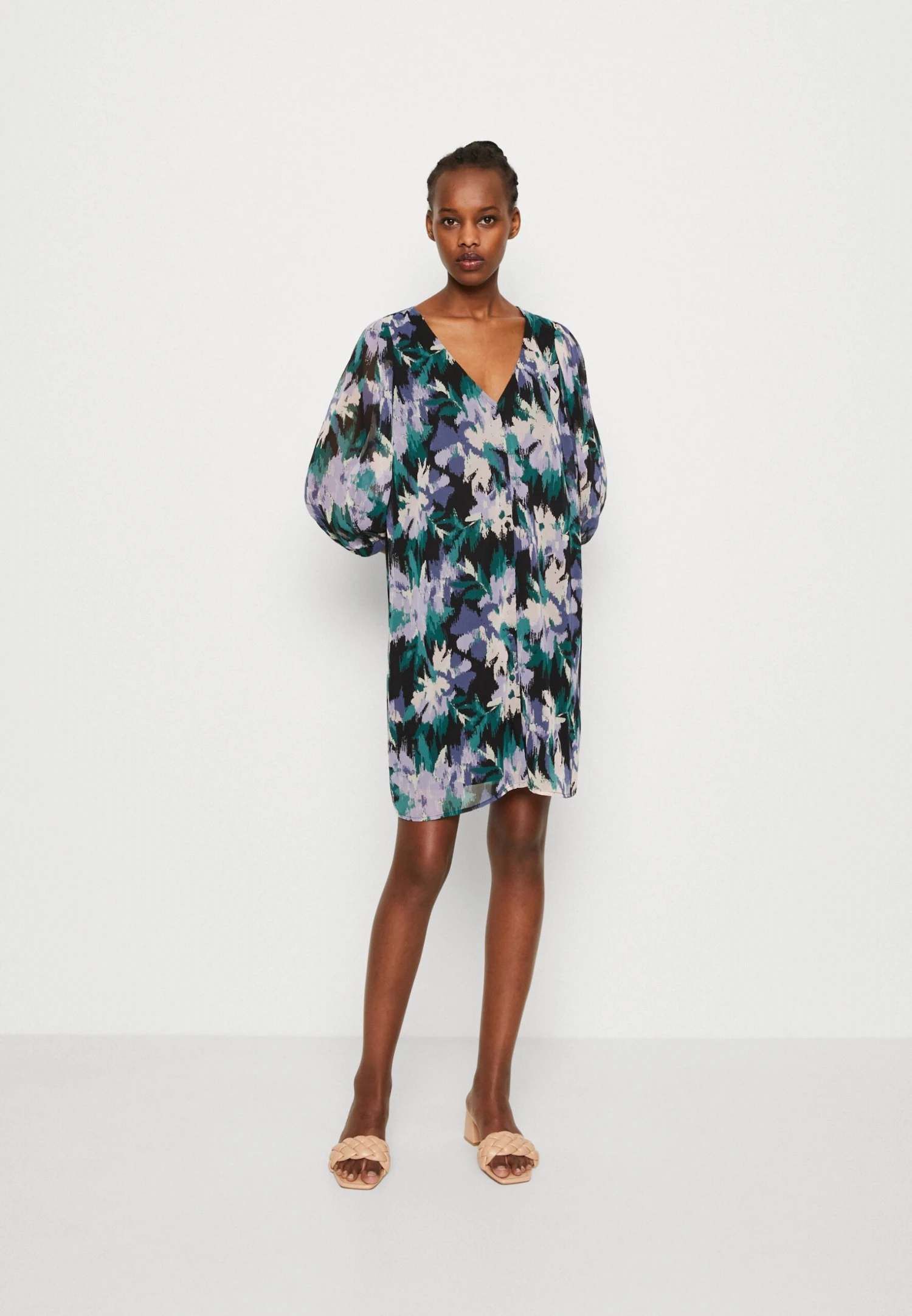 Vila Vidaliana Uma Dress - Blousejurk - Black 1 Vila Vidaliana Uma Dress - Blousejurk - Black