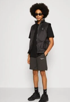 Rains Fuse Vest Unisex - Bodywarmer - Black -Kleding Discount Winkel b6658ea53a4147de9c4594a87a8deaea