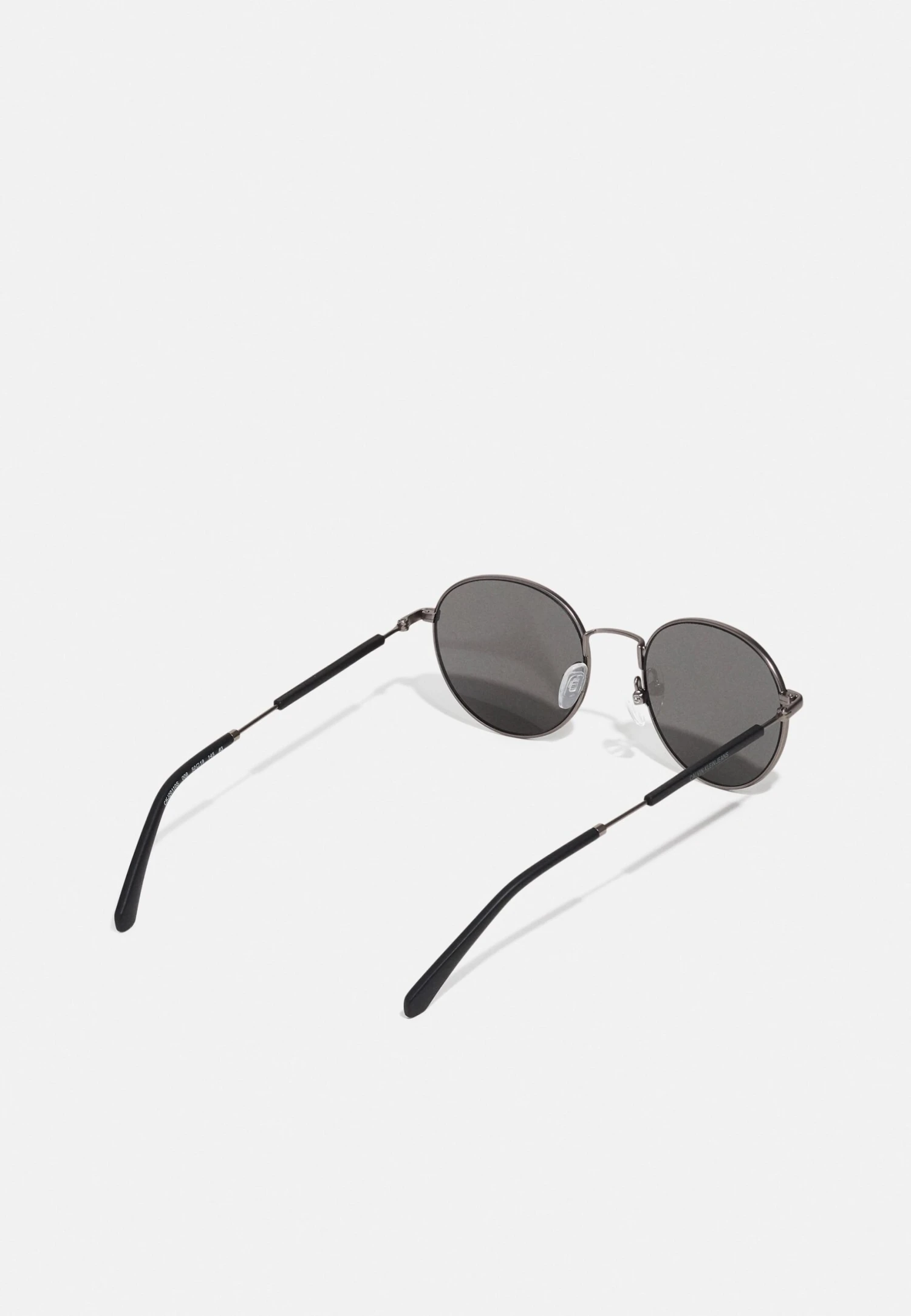 Calvin Klein Jeans Unisex - Zonnebril - Matte Gunmetal 2 Calvin Klein Jeans Unisex - Zonnebril - Matte Gunmetal - Afbeelding 2