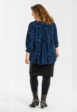 Ingelise - Blouse - Black With Blue Printed -Kleding Discount Winkel bbbeac276319496e919d2dc13c516adb
