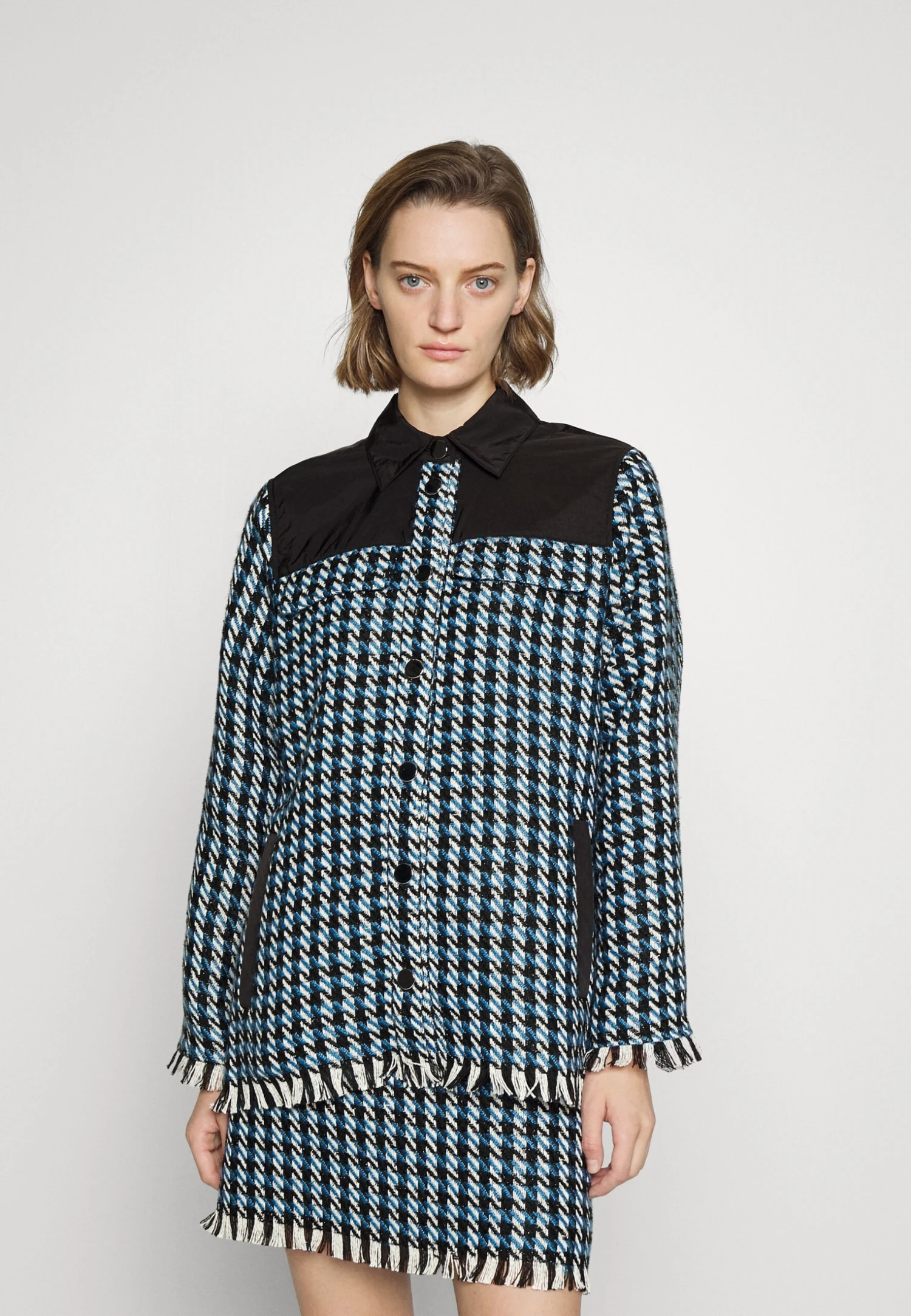 Boss Bamita - Mantel - Black 1 Boss Bamita - Mantel - Black