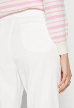 Marc O'Polo 5 Pocket Mid Waist Slim Fit 7 8 Length - Broek - White -Kleding Discount Winkel bcbd49c0c4dd4431be617078f11ea2bf