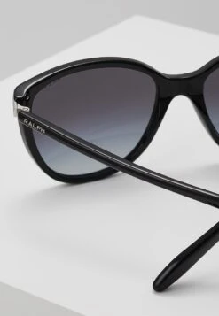 Zonnebril - Gray 9 Zonnebril - Gray -Kleding Discount Winkel c3396f0b776245d79db195d3435f2f1c