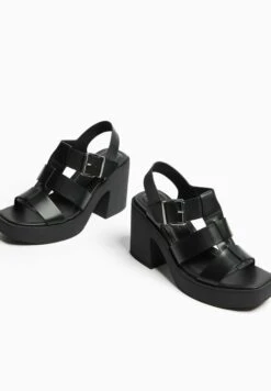 BERSHKA Cage- Sandalen Met Plateauzool - Black -Kleding Discount Winkel cba17ae4265248adbf56670bf98d9136