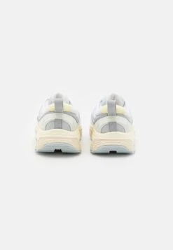 Nike Sportswear Wmns Air Max Bliss Unisex - Sneakers Laag - White/Alabaster Pure/Platinum/Coconut Milk/Metallic Silver 9 Nike Sportswear Wmns Air Max Bliss Unisex - Sneakers Laag - White/Alabaster Pure/Platinum/Coconut Milk/Metallic Silver -Kleding Discount Winkel cc47406b852b413d85a9897539798cc7
