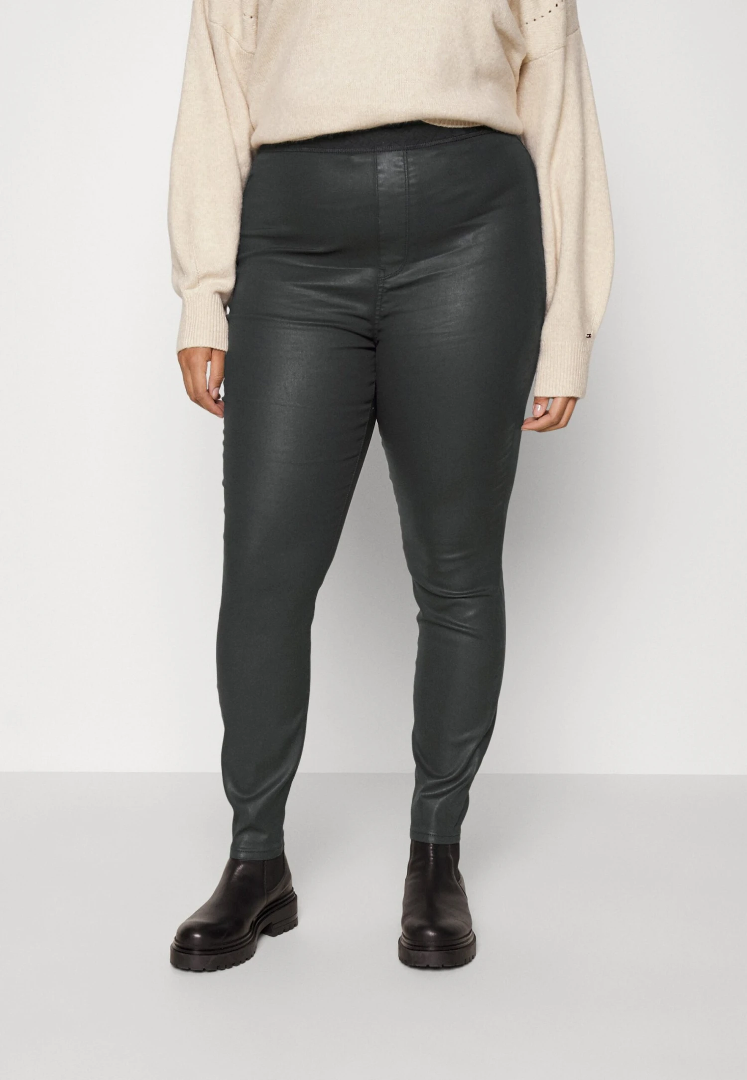 Pull On - Jeggings - Black 1 Pull On - Jeggings - Black