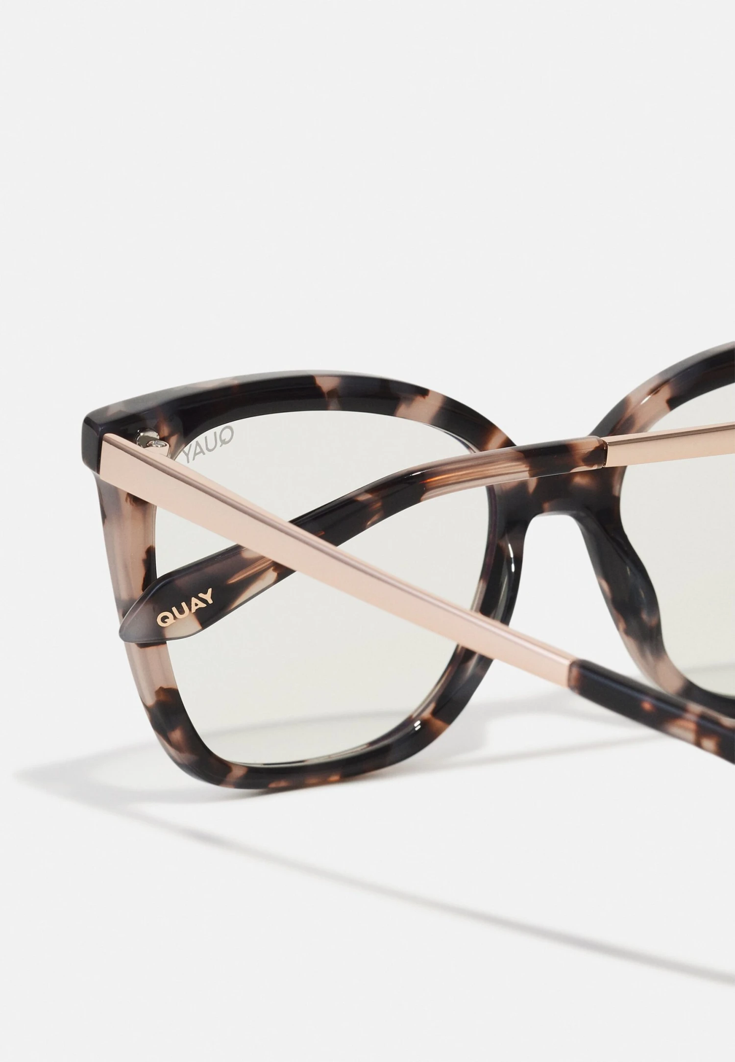 QUAY AUSTRALIA Video On - Brillen Met Blauwlichtfilter - Off-White 3 QUAY AUSTRALIA Video On - Brillen Met Blauwlichtfilter - Off-White - Afbeelding 3