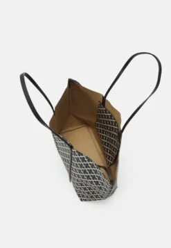 By Malene Birger Abi Tote - Shopper - Svart -Kleding Discount Winkel d568c0ed1e05481ba2368d591acebd6e