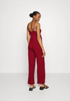 Strappy Drappy Cintered- Jumpsuit - Dark Red -Kleding Discount Winkel d7cda58085144bcabd572b4af95a1e81