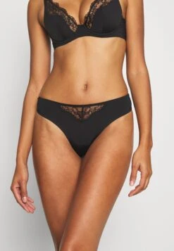 AGENT PROVOCATEUR Brigette Thong - String - Black