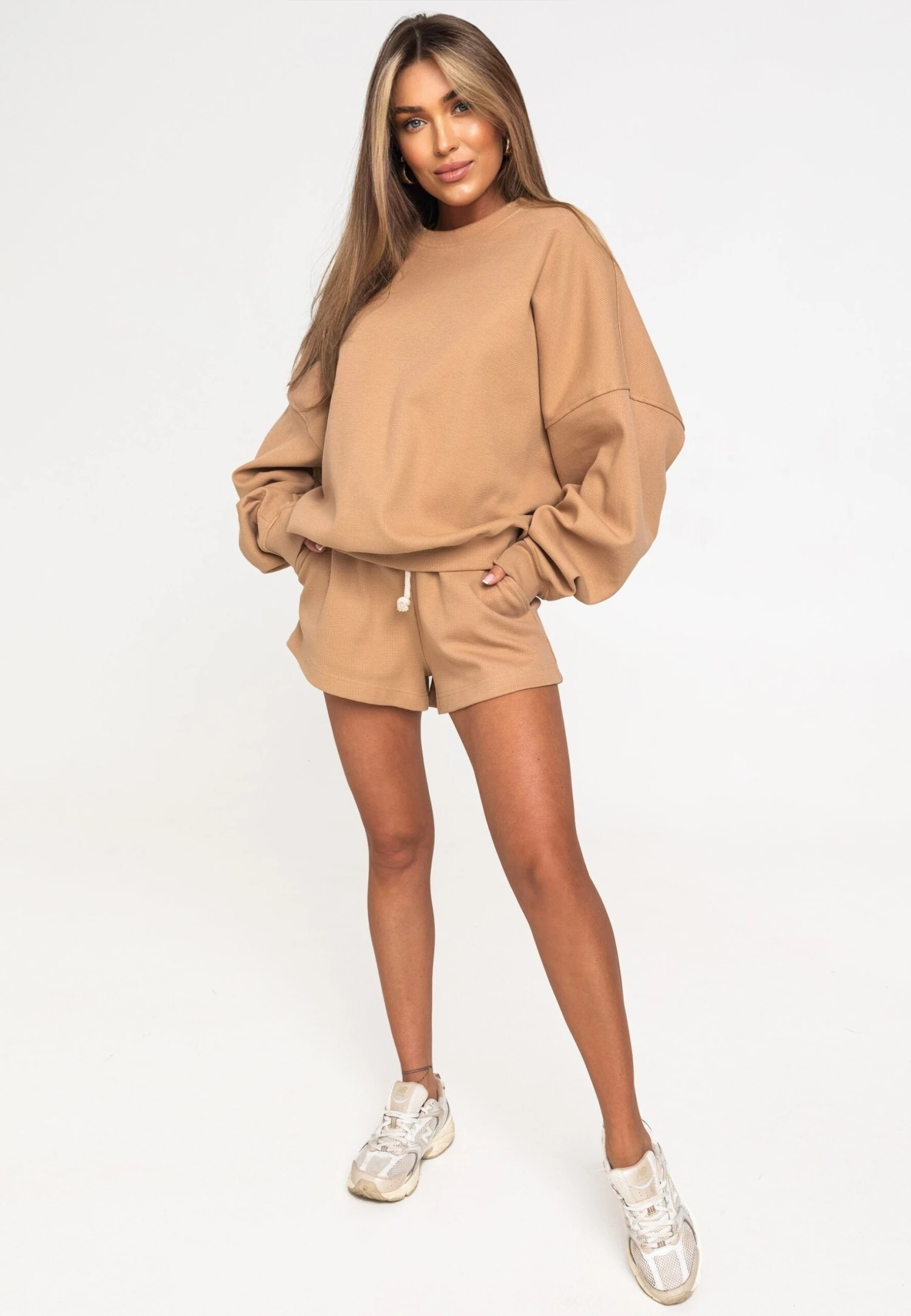 Serina Set - Trainingspak - Beige 2 Serina Set - Trainingspak - Beige - Afbeelding 2