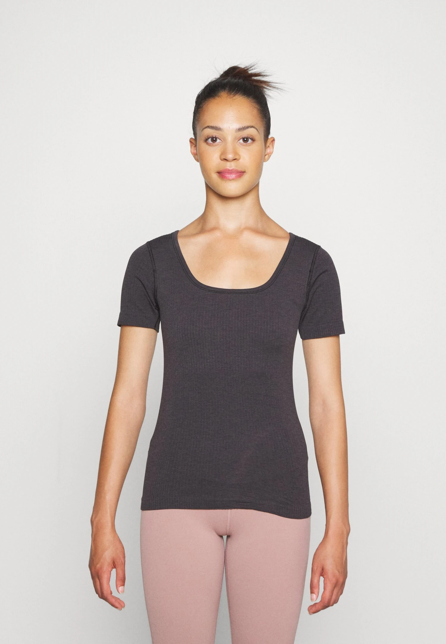 Lululemon Ebb To Street Short Sleeve - T-Shirt Basic - Black 1 Lululemon Ebb To Street Short Sleeve - T-Shirt Basic - Black