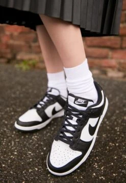 Nike Sportswear Dunk- Sneakers Laag - White/Black -Kleding Discount Winkel e9dcc4a48098423fadd90e9e67495cab