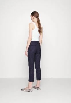 MAX & Co. Monopoli - Broek - China Blue 8 MAX & Co. Monopoli - Broek - China Blue -Kleding Discount Winkel ed5c0295e2f64e0fb7388f2d3dffd3d6